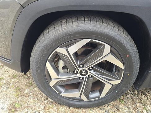Used 2023 Hyundai Tucson Limited image 10