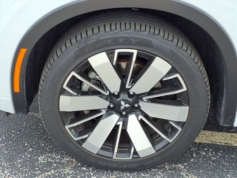 Used 2025 Mitsubishi Outlander SEL image 33