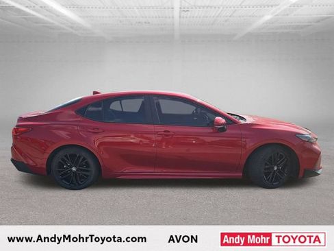 Used 2025 Toyota Camry SE FWD image 8
