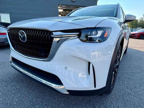 Used 2024 MAZDA CX-90 Plug-In Hybrid w/ Premium Pkg AWD/4WD image 10