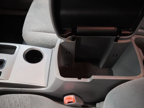 Used 2008 Toyota Tacoma Base 4D Double Cab image 10