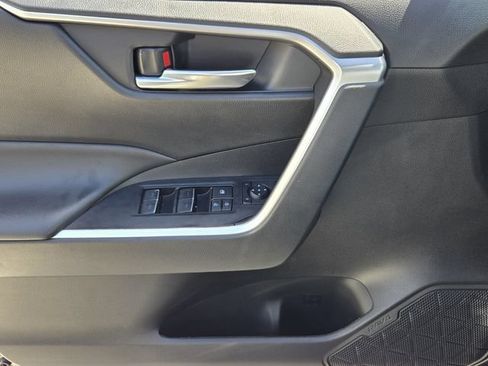 Used 2024 Toyota RAV4 SE AWD/4WD image 28
