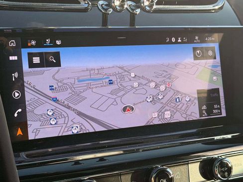 Certified 2024 Bentley Bentayga image 18