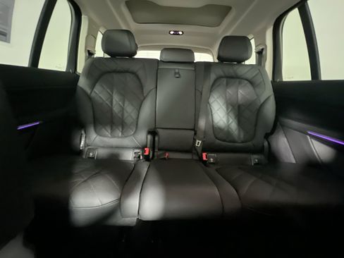 Used 2024 BMW X7 xDrive40i AWD/4WD image 32