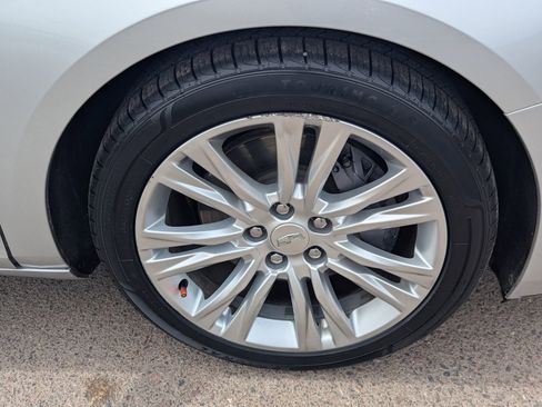 Used 2019 Cadillac XTS Luxury image 8