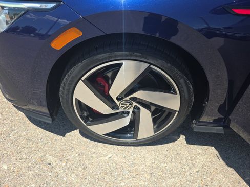 Certified 2023 Volkswagen GTI SE w/ SE Leather Package FWD image 26