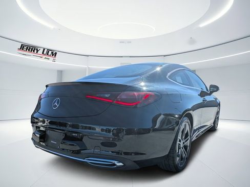 Used 2025 Mercedes-Benz CLE 300 4MATIC Coupe image 3