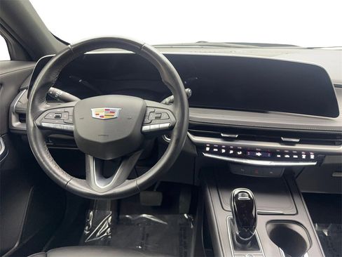 Used 2024 Cadillac XT4 Premium Luxury image 53