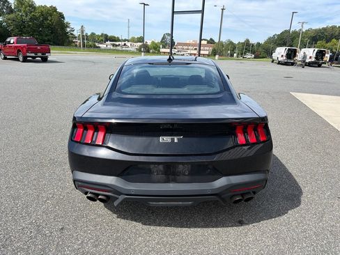 Used 2024 Ford Mustang GT RWD image 8