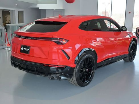 Used 2020 Lamborghini Urus AWD/4WD image 9