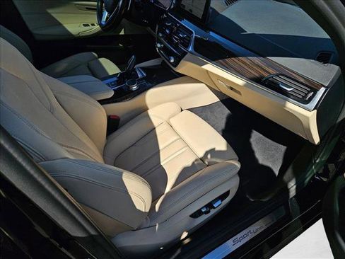 Used 2019 BMW 540i w/ Convenience Package image 20