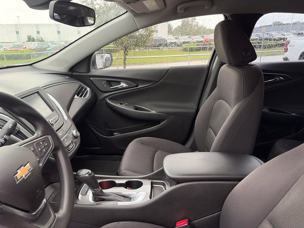 Used 2017 Chevrolet Malibu LS FWD image 39