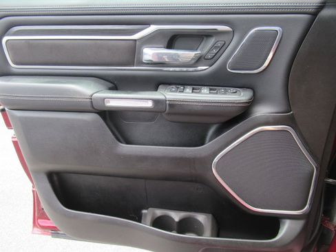 Used 2023 RAM 1500 Laramie AWD/4WD image 22
