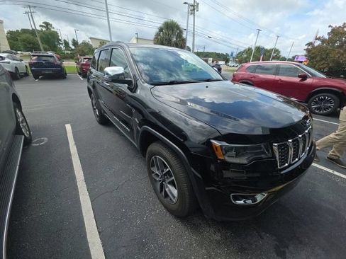 Used 2019 Jeep Grand Cherokee Limited w/ Luxury Group II AWD/4WD image 3