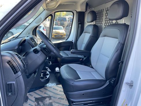 New 2025 RAM ProMaster 2500 w/ Convenience Group image 11