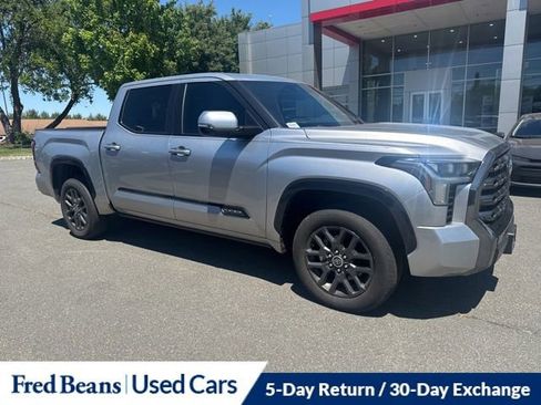 Used 2023 Toyota Tundra Platinum AWD/4WD image 3