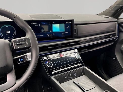 Used 2026 Hyundai Santa Fe Calligraphy AWD/4WD image 6