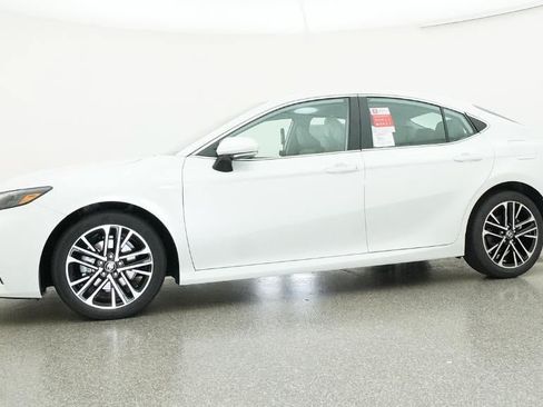 New 2026 Toyota Camry XLE FWD image 18