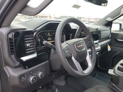 New 2026 GMC Sierra 1500 Elevation image 7