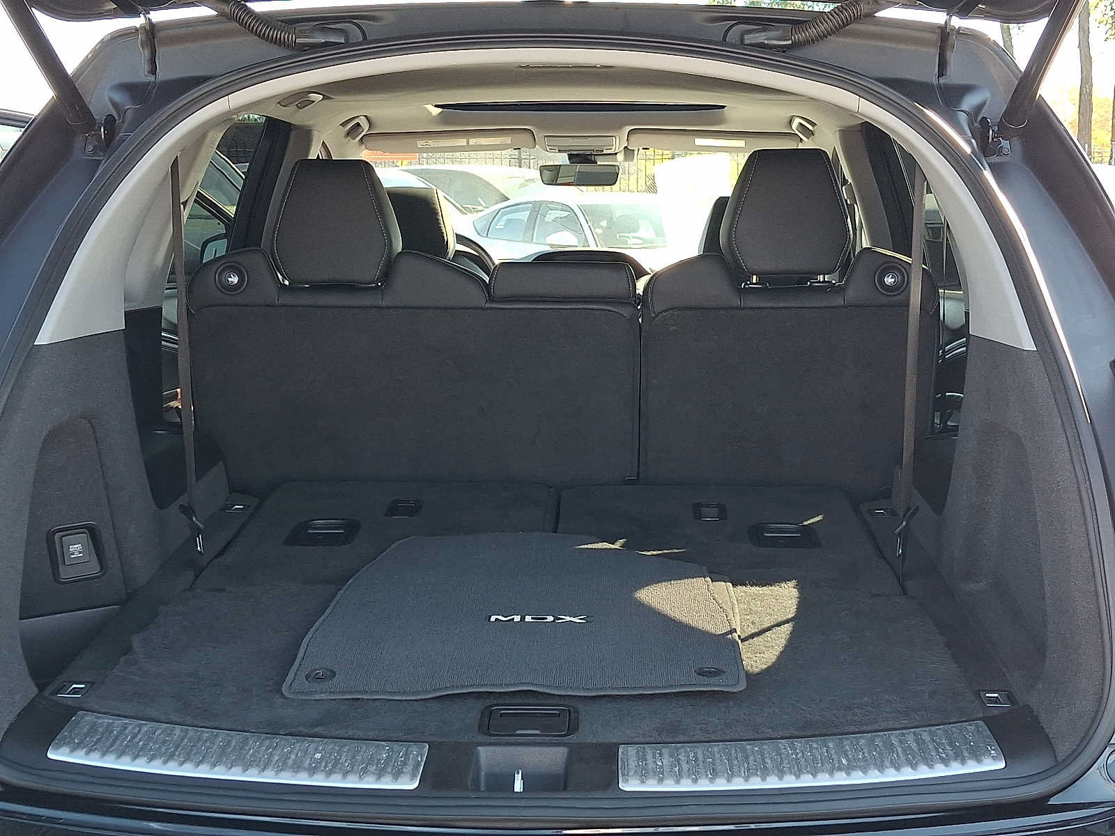 Used 2019 Acura MDX w/ Technology Package AWD/4WD image 28