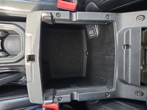 Used 2022 Jeep Wrangler Unlimited Sport image 20