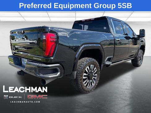 Used 2024 GMC Sierra 2500 Denali Ultimate AWD/4WD image 3