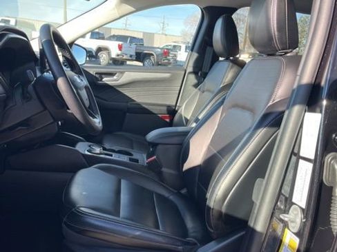 Used 2025 Ford Escape Platinum image 26