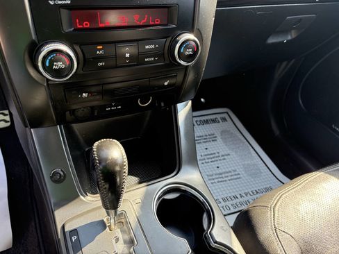 Used 2012 Kia Sorento SX w/ SX Premium Pkg image 30