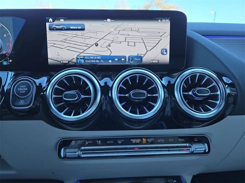 Certified 2026 Mercedes-Benz GLA 250 4MATIC image 24