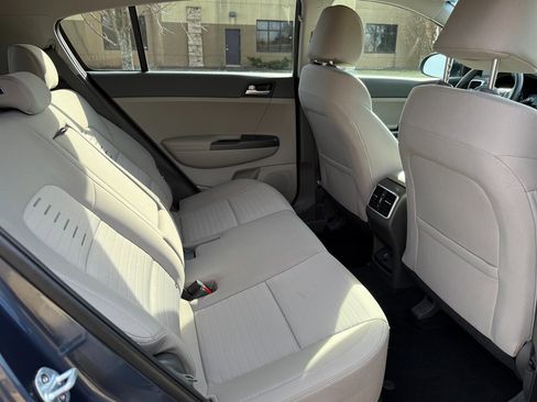 Used 2019 Kia Sportage LX w/ LX Popular Package image 12