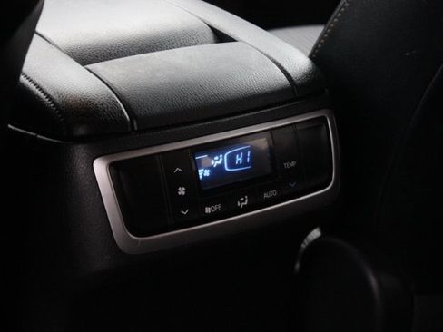 Used 2018 Toyota Highlander Plus image 21