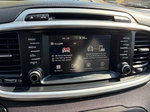 Used 2017 Kia Sorento EX w/ EX V6 Premium Package AWD/4WD image 33