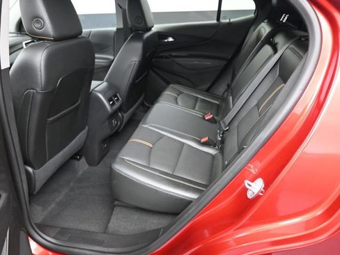 Used 2024 Chevrolet Equinox Premier FWD image 17