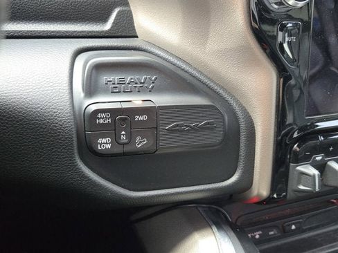 Used 2019 RAM 2500 Laramie image 26