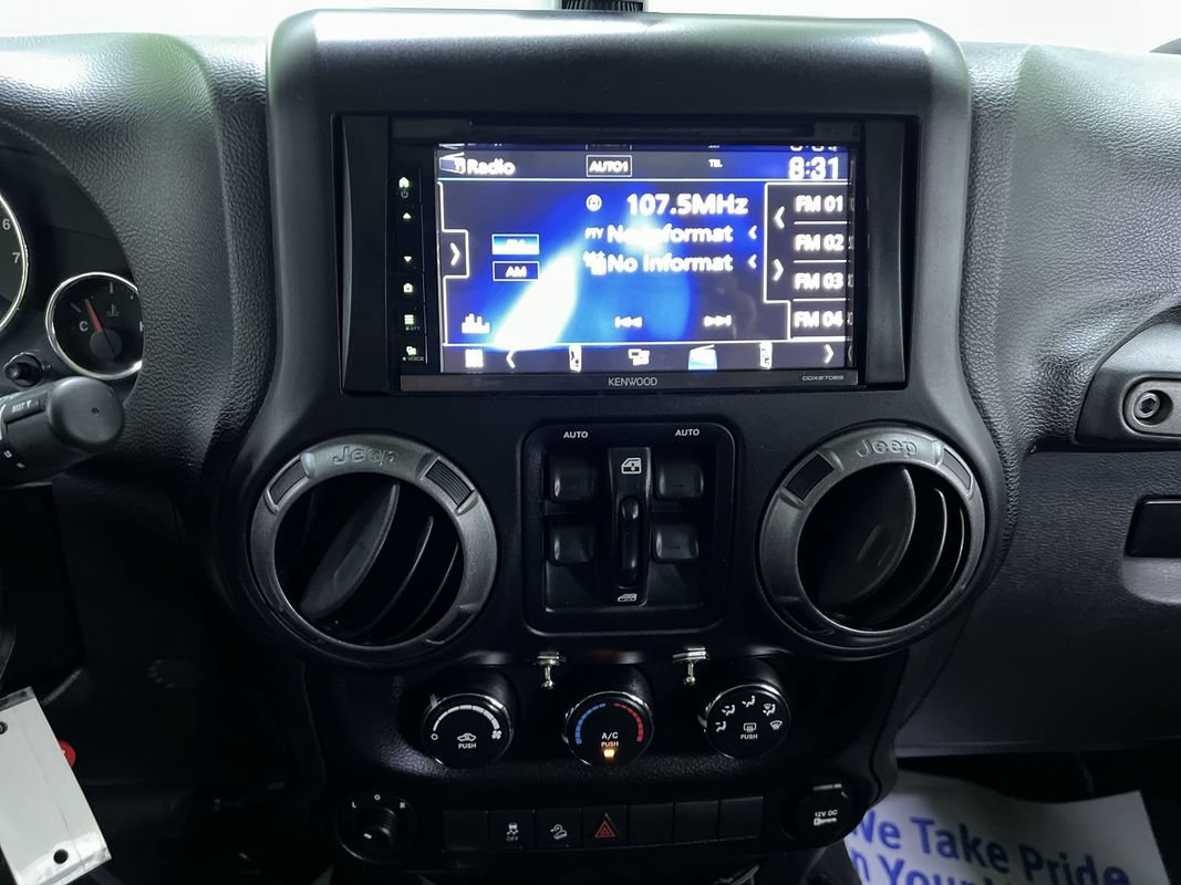 Used 2015 Jeep Wrangler Unlimited Sport w/ Quick Order Package 24S AWD/4WD image 21