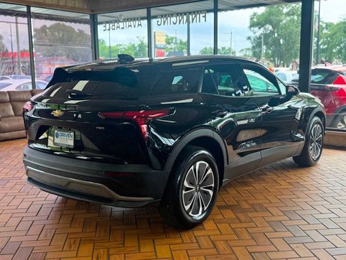 Used 2024 Chevrolet Blazer EV LT image 7