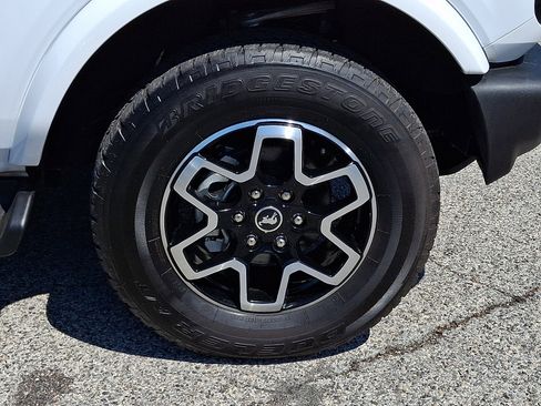 Certified 2025 Ford Bronco Outer Banks AWD/4WD image 11