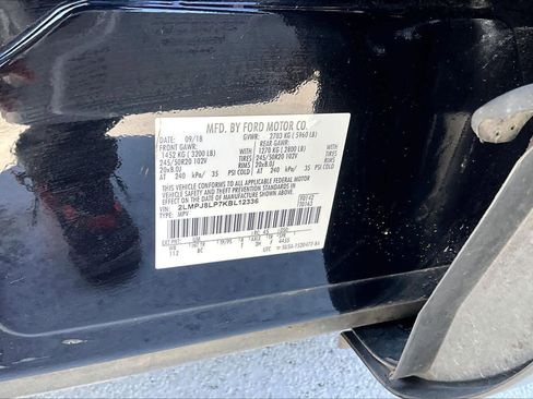 Used 2019 Lincoln Nautilus Reserve w/ Driver Assistance Package image 31