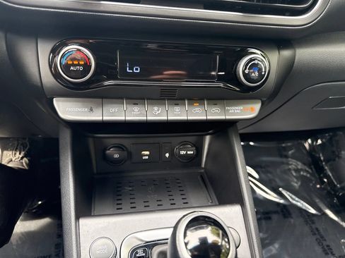 Used 2023 Hyundai Kona SEL w/ Convenience Package FWD image 30