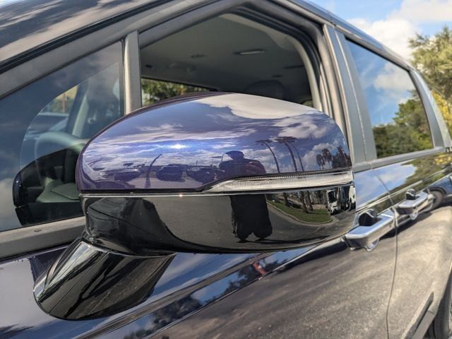 New 2027 Kia Carnival FWD image 12