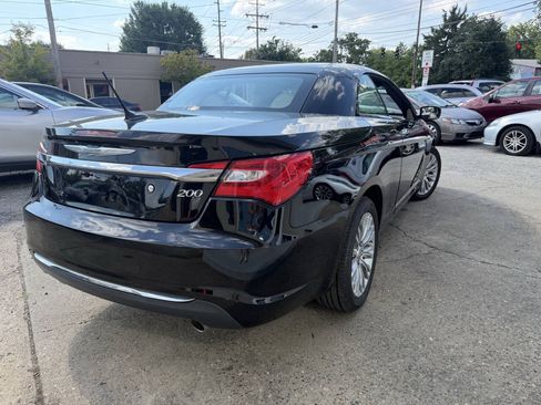 Used 2013 Chrysler 200 Limited FWD image 5