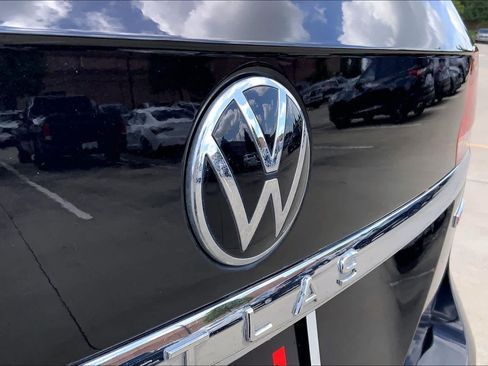 Used 2022 Volkswagen Atlas SE w/ Panoramic Sunroof Package AWD/4WD image 10