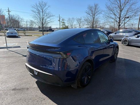 Used 2026 Tesla Model Y Long Range image 5