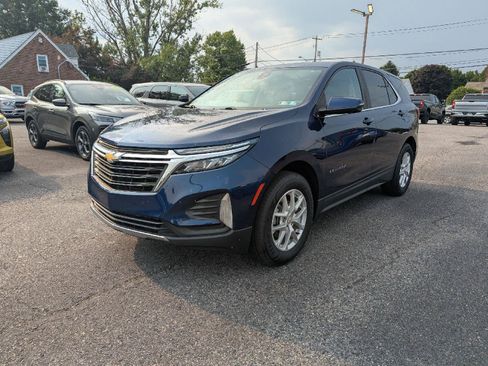 Used 2022 Chevrolet Equinox LT AWD/4WD image 3