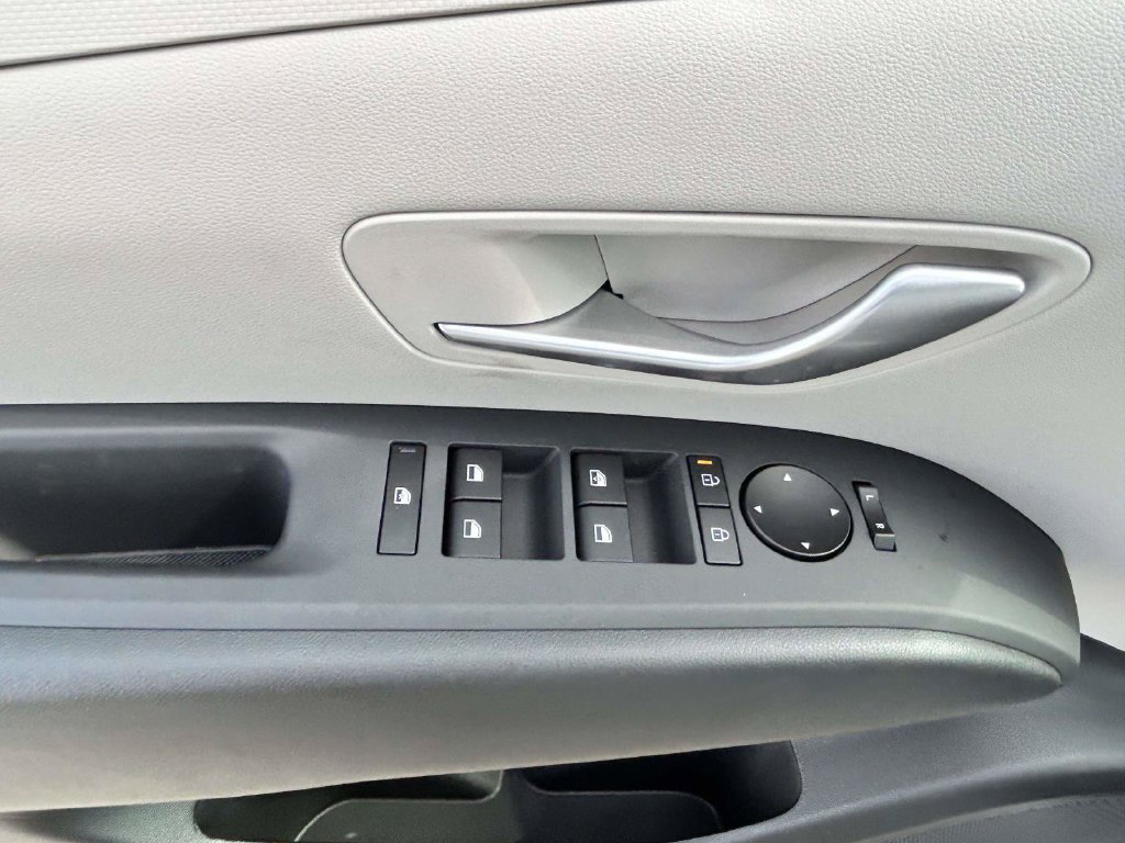 New 2026 Hyundai Tucson SE FWD image 16