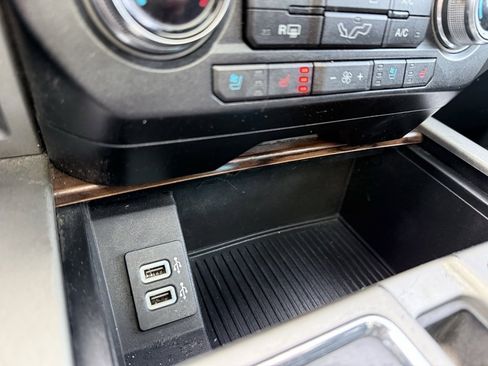 Used 2018 Ford F150 Lariat w/ Equipment Group 502A Luxury image 19