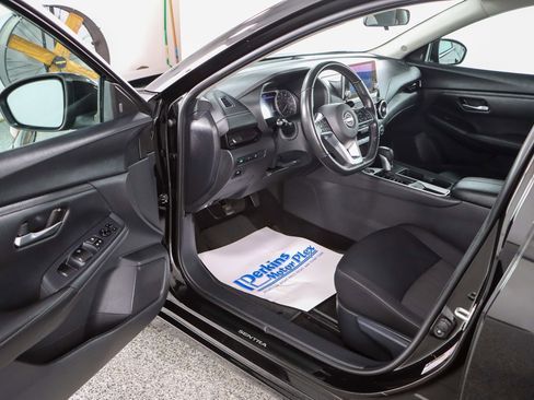 Used 2024 Nissan Sentra SV w/ All-Weather Package FWD image 3