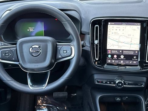 Used 2023 Volvo XC40 Recharge Ultimate AWD/4WD image 15