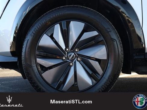 Used 2023 Nissan Ariya FWD image 8