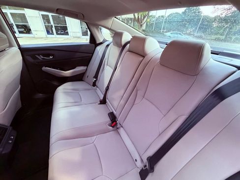 Used 2025 Honda Accord Touring image 11